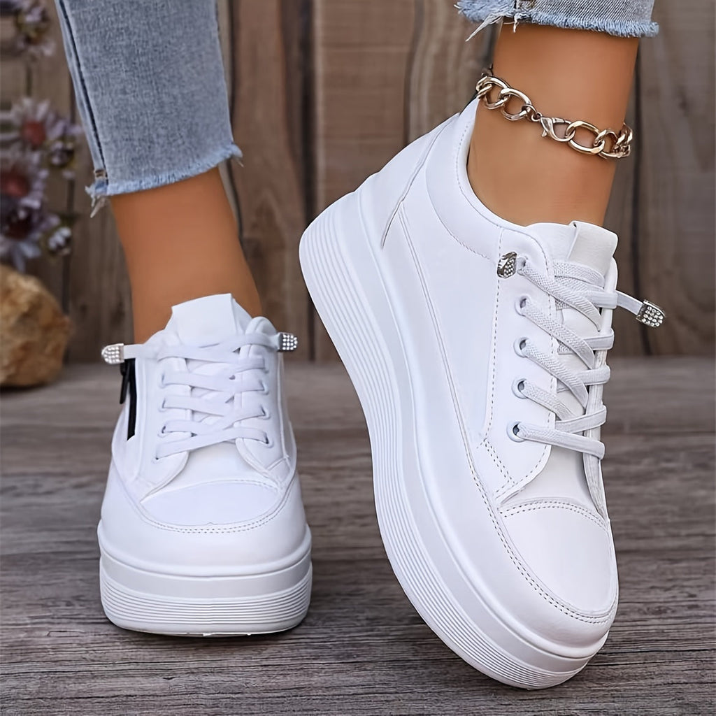 Sleek Women's Sneakers | Everyday Comfort and Style 3